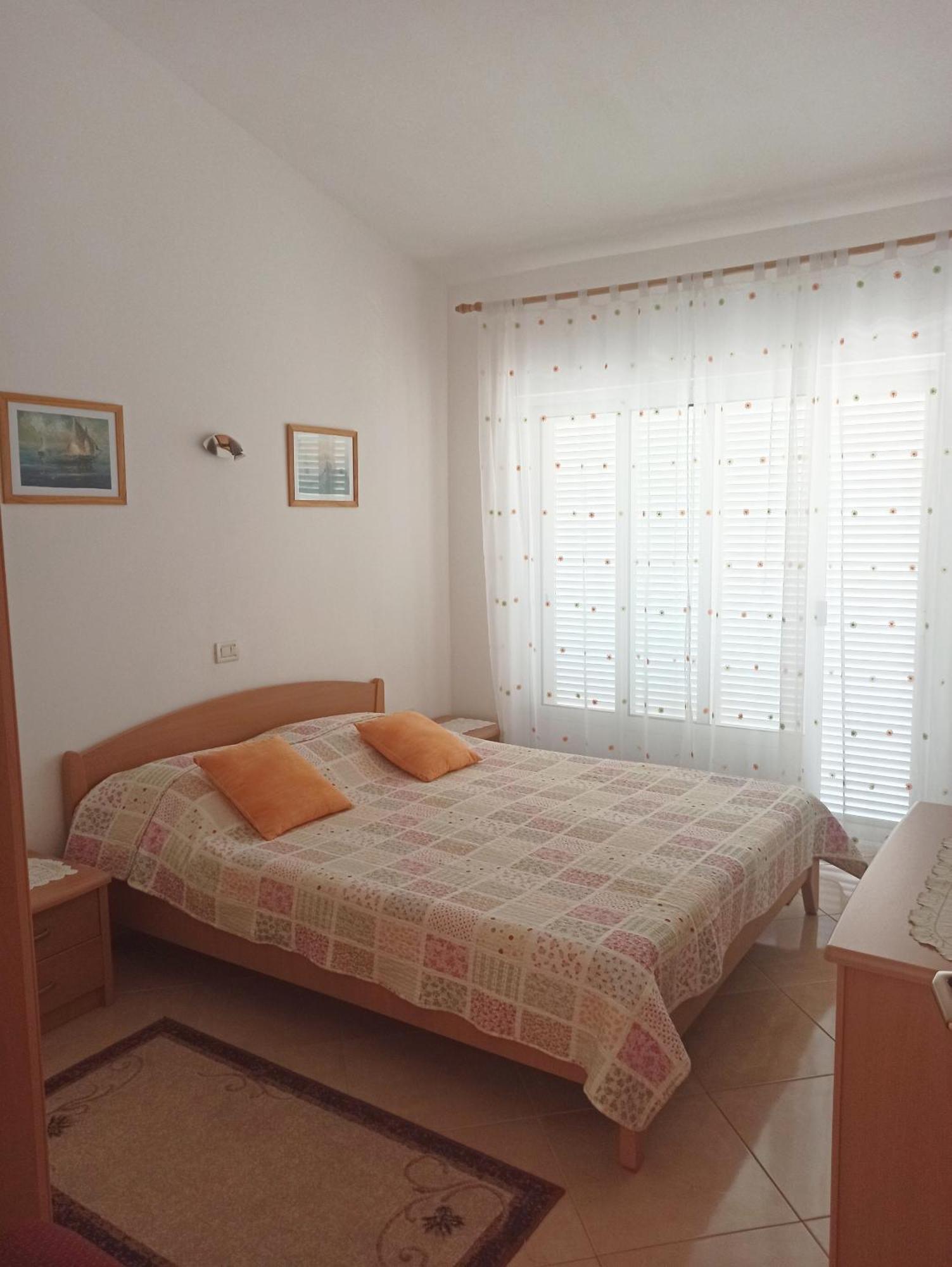 Apartments By The Sea Podgora, Makarska - 2593 Exterior foto